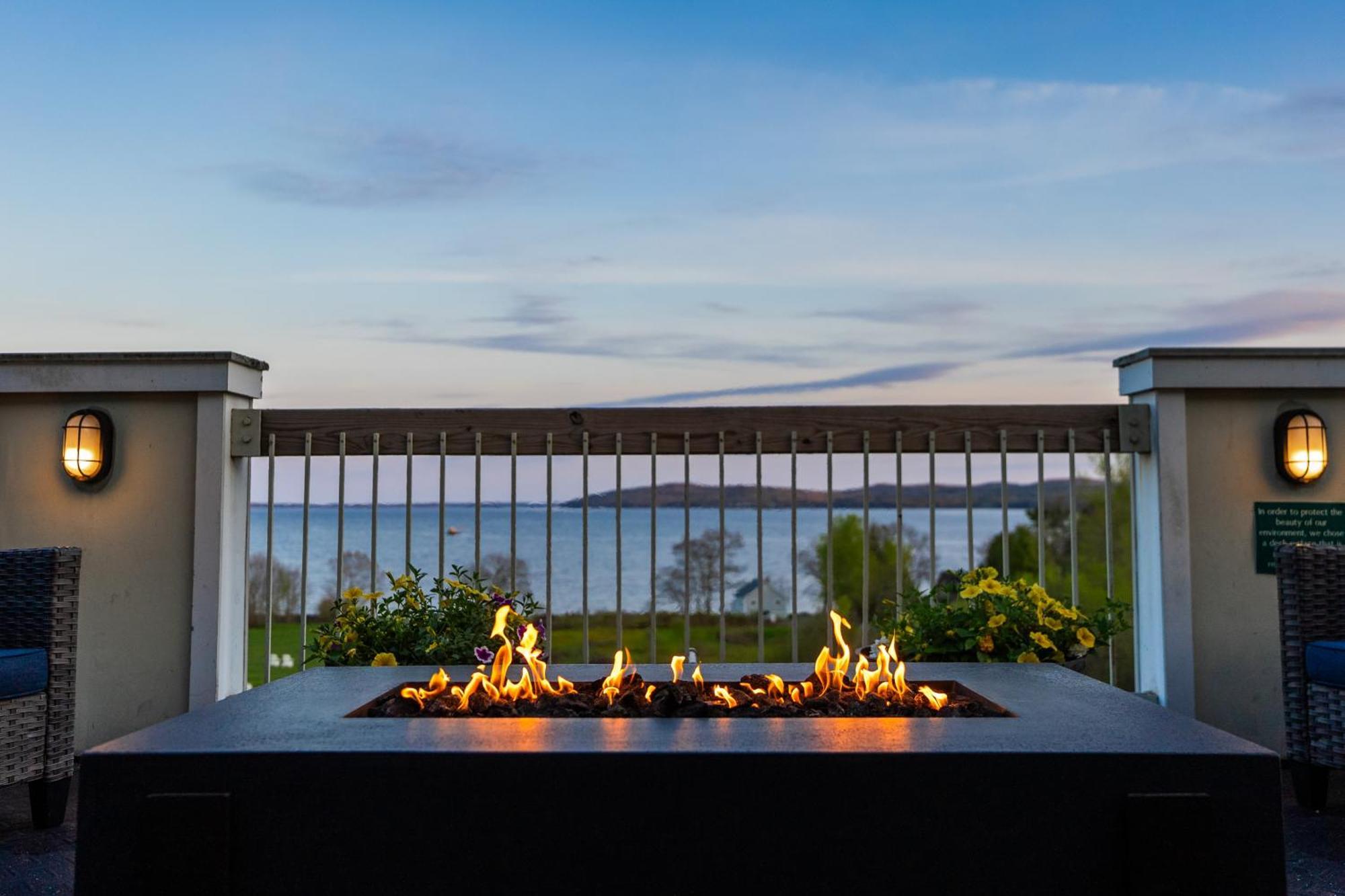 Fireside Inn, Ocean'S Edge Belfast Zewnętrze zdjęcie