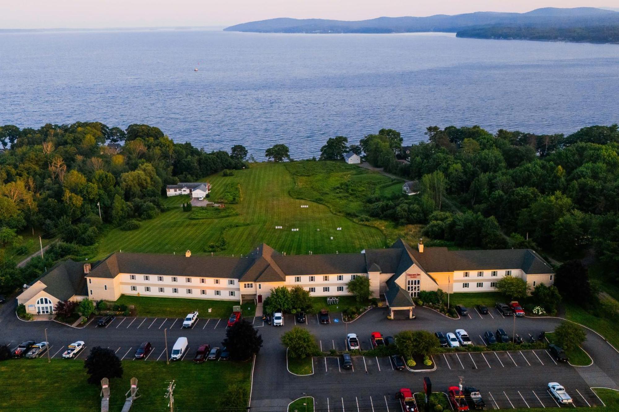 Fireside Inn, Ocean'S Edge Belfast Zewnętrze zdjęcie